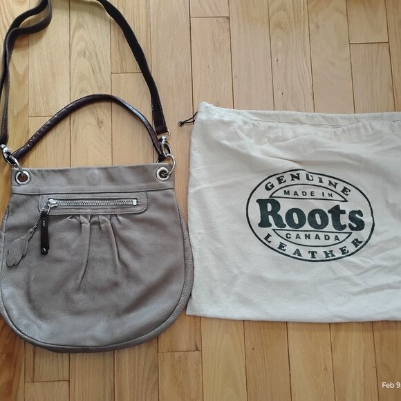 Roots Olivia Pebble Leather Purse - Picture 4 of 8